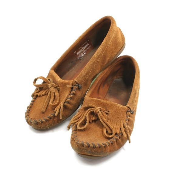 Minnetonka Shoes - Minnetonka Kilty Softsole CLASSIC Moccasins- Brown